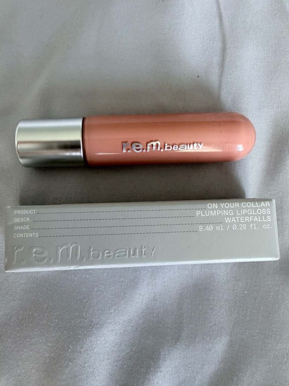 R.E.M. Beauty On Your Collar Plumping Lipgloss Waterfalls